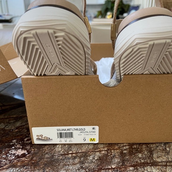 VIONIC Solana Platform Sandals size 9 - Picture 4 of 7